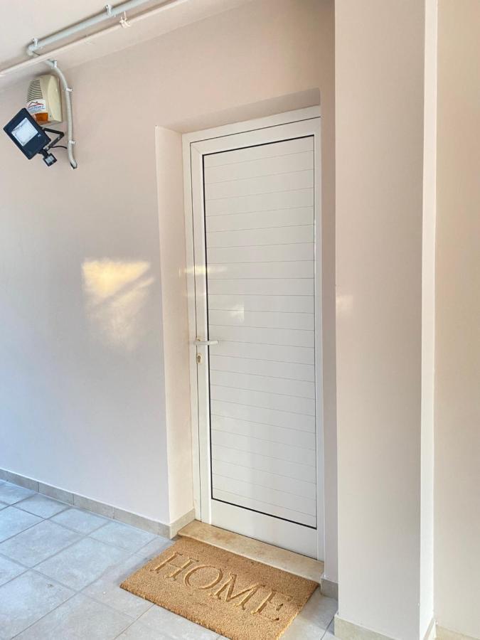 Seaside One-Bedroom On Chalkis Exterior photo